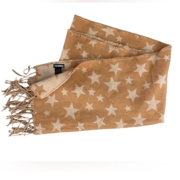 Steve Madden Cozy Fall Stars Scarf - Picture 2 of 8